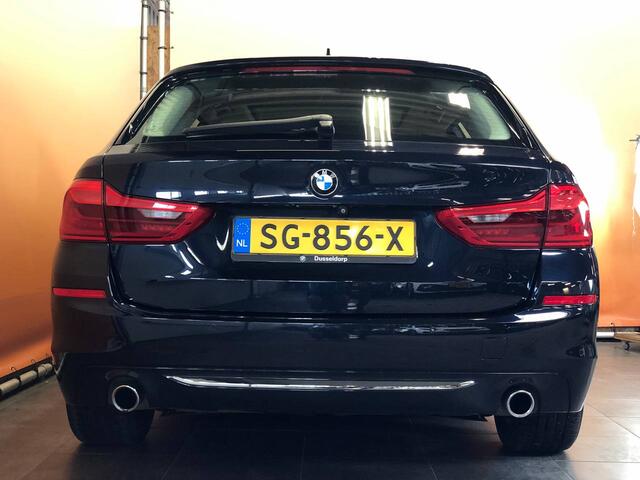 BMW 5-SERIE Touring 520i High Executive comfortstoelen | leer | panoramadak | head up