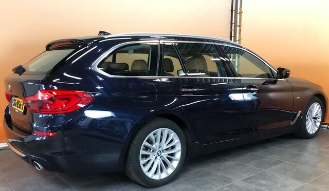 BMW 5-SERIE Touring 520i High Executive comfortstoelen | leer | panoramadak | head up