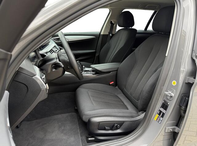 BMW 5-SERIE 520e Business Edition I Navi I 360 Camera I Keyless