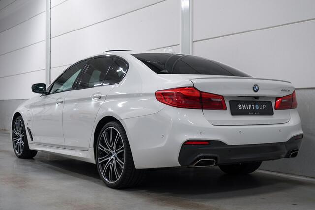 BMW 5-SERIE 530e M-Sport | Schuifdak | Hifi | Camera