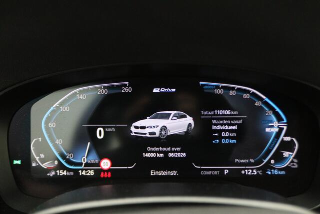 BMW 5-SERIE 530e iPerformance High Executive M Sport Softclose, Camera, H&K, Head-Up, Apple Carplay, Trekhaak, Keyless