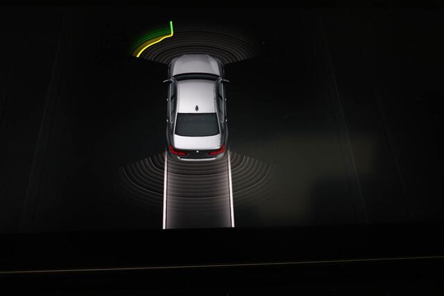 BMW 5-SERIE 520i Corporate Lease High Executive | SPORT LINE PACK | STOELVERWARMING | TREKHAAK | 18"