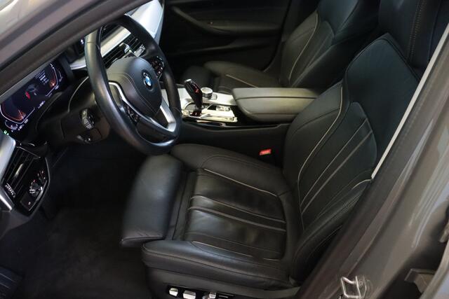BMW 5-SERIE Touring 520i Business Edition Plus | NAVI | CLIMA | CAMERA + PDC | STOELVERW+GEHEUGEN | LED |