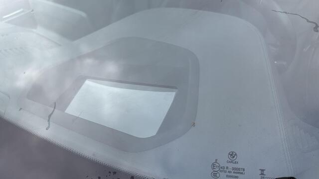 BMW 5-SERIE Touring 530e xDrive Business Edition Plus LASER KOPLAMPEN | HEAD-UP DISPLAY | PANORAMADAK | M-SPORT INTERIEUR | 360 CAMERA | WEGKLAPBARE TREKHAAK | DODEHOEK DETECTIE | ELEKTRISCHE STOELEN | STOEL/STUUR VERWARMING | FABRIEKSGARANTIE TOT 2027 | NEDERLANDSE