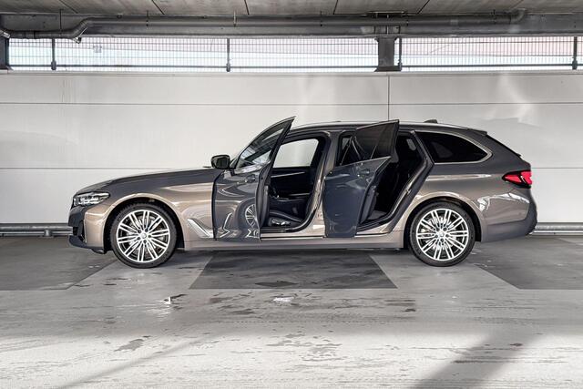 BMW 5-SERIE Touring 520i Business Edition Plus