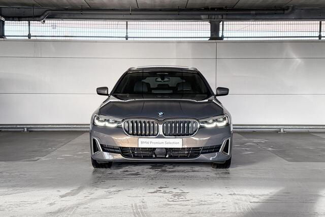 BMW 5-SERIE Touring 520i Business Edition Plus