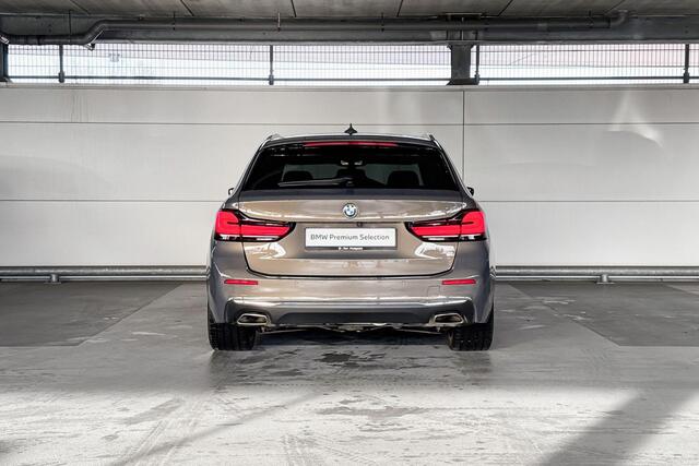 BMW 5-SERIE Touring 520i Business Edition Plus