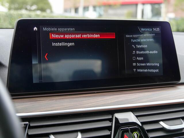 BMW 5-SERIE 540i 340PK High Executive | PANODAK | LEDER | MEMORY |