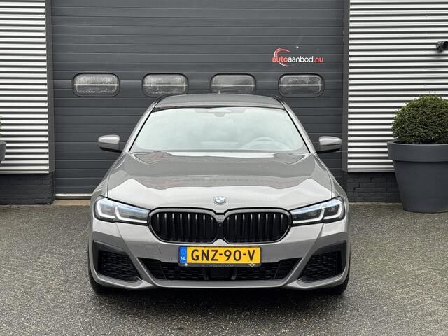 BMW 5-SERIE Touring 530e M-Sport | 360* Camera | Navigatie | Head-Up Display | 20 Inch Lichtmetalen Velgen | Elektrische Trekhaak |