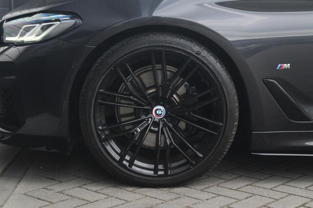 BMW 5-SERIE Touring 530i M Sport | Pano | Stoelventilatie | 360 Camera | High Executive