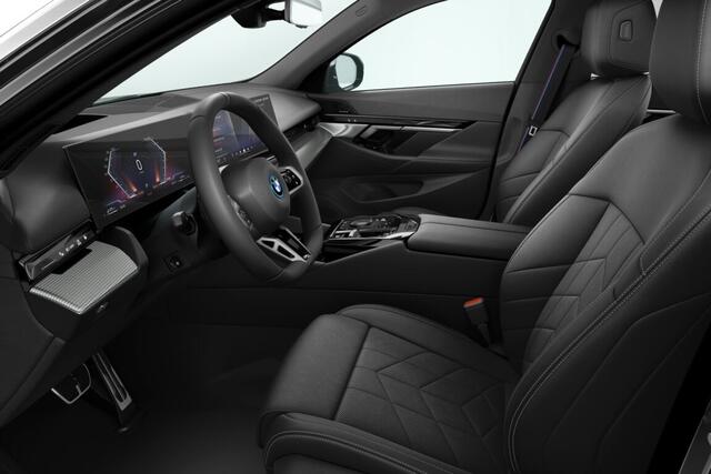 BMW 5-SERIE Touring 530e M Sport Edition | M Sport Pro | Innovation Pack | Travel Pack | Comfort Pack