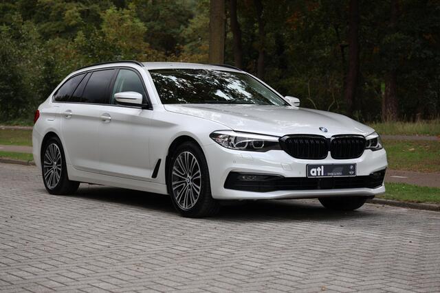 BMW 5-SERIE Touring 530d High Executive Sportline, Elektrische trekhaak, BMW Live Cockpit Professional, Shadowline, etc.