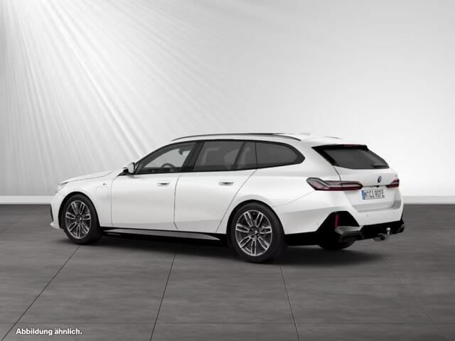 BMW 5-SERIE Touring 530e M Sport Edition