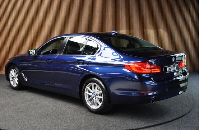 BMW 5-SERIE 530i Aut. Navi Climate Bi-Xenon PDC LM velgen