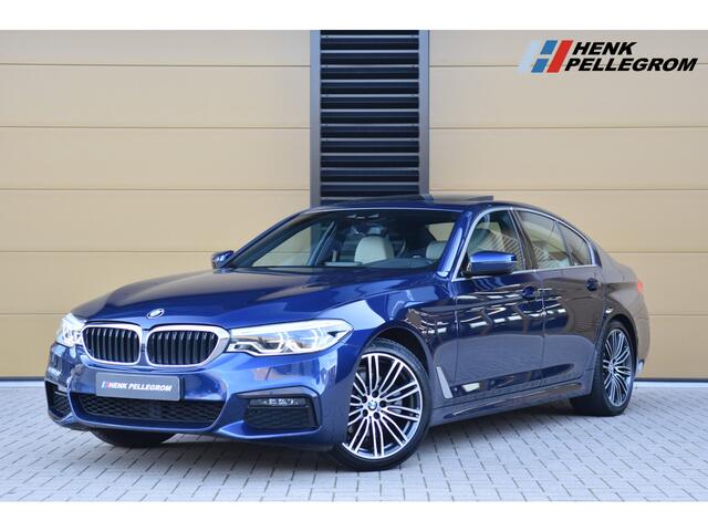 BMW 5-SERIE 520i High Executive * ComfortStoelen * Harman/Kardon * M-Sportpakket * Schuifdak * Trekhaak *