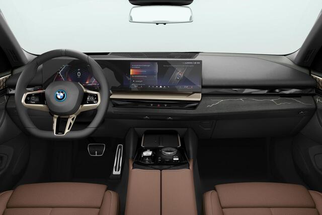 BMW 5-SERIE Touring 550e xDrive