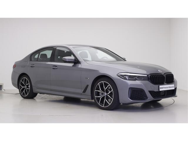 BMW 5-SERIE 530e M-Sport | 19" | Trekhaak | Harman Kardon | Driving Assistant Professional | High Executive | Comfortzetels