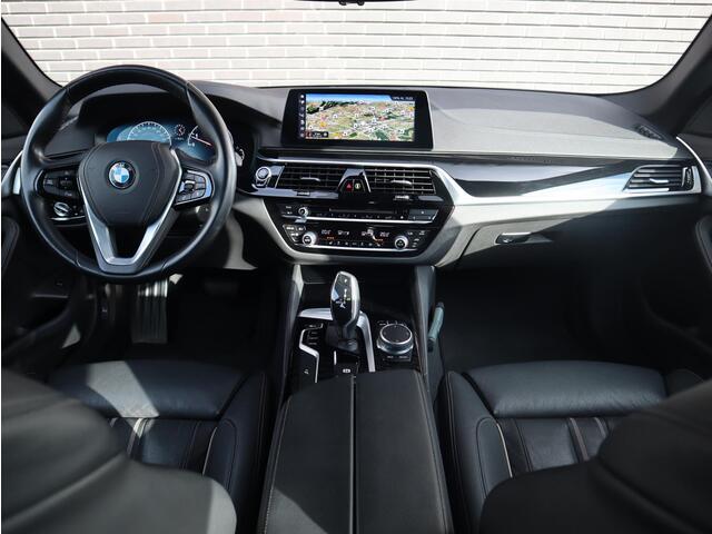 BMW 5-SERIE 520i High Executive Luxury Line