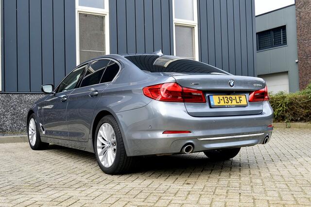BMW 5-SERIE 530e xDrive iPerformance High Executive Rijklaarprijs-Garantie Leder Navigatie Camera Led Head-Up Airco