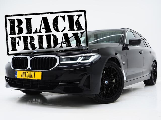 BMW 5-SERIE Touring 530e xDrive Business Edition Plus | Panoramadak | Camera | Sfeerverlichting | BLIS | Carplay
