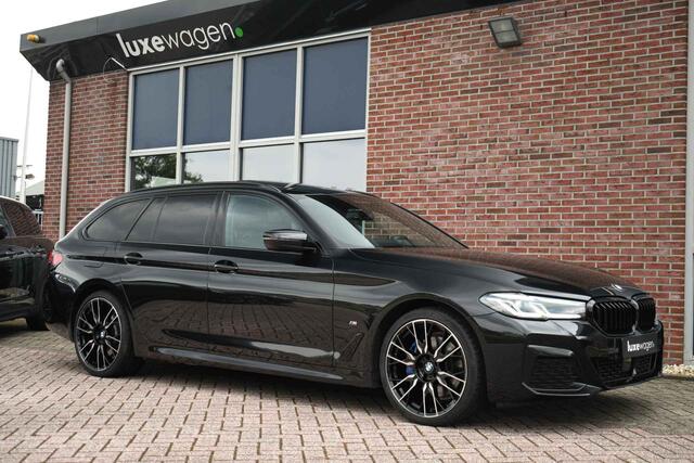BMW 5-SERIE Touring 530e xDrive M-Sport Pano ACC H/K HUD 19inch