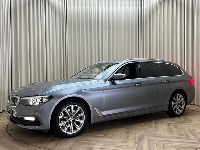 BMW 5-SERIE Touring 520i Executive *Org.NL!* Navigatie / LED / Cruise / Elektr. Klep / ECC Clima / PDC V&A / 18'' LMV