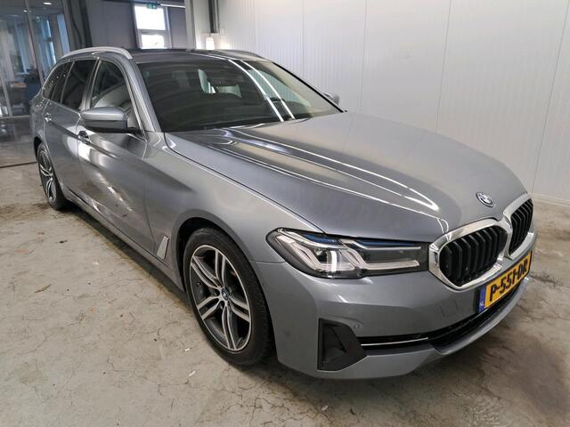 BMW 5-SERIE Touring 520e Aut. Hybrid BuExe Editon Plus | Panorama | Leder | Memory | New Model | Full