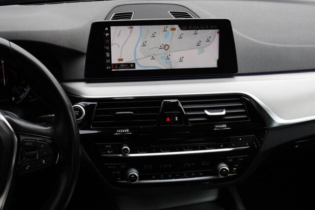 BMW 5-SERIE 530e iPerformance High Executive Automaat | Navigatiesysteem | Achterruitrij Camera | Lederen Bekleding