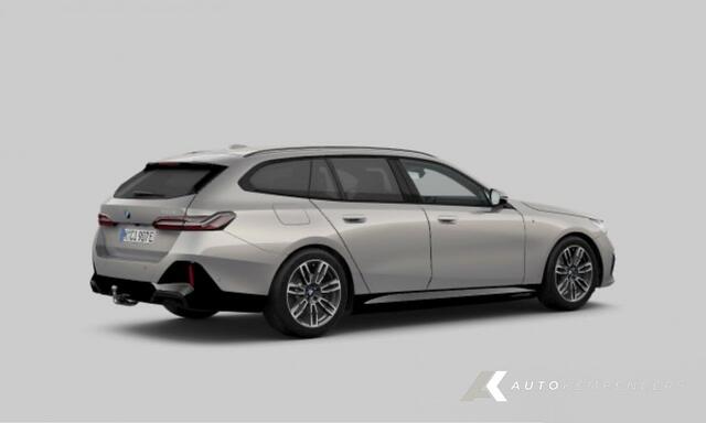 BMW 5-SERIE xDrive M Sport | Harman/Kardon | Trekhaak | Camera | ACC | Leder | 19 Inch |