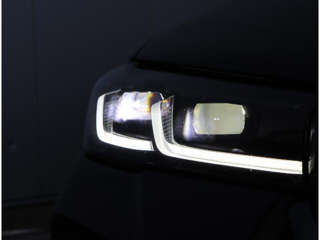 BMW 5-SERIE Touring 530e M-sport | Trekhaak | Pano | H&K | Head-up | Org. NL