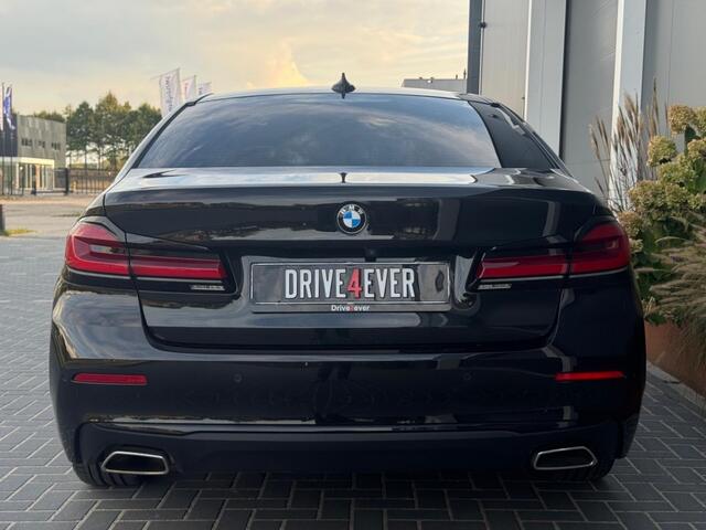 BMW 5-SERIE 520i High Exe m2021 FULL SCHUIFDAK NAVI CAMERA SPORTVELGEN