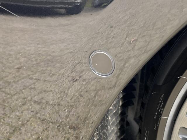 BMW 5-SERIE M550i xDrive High Executive leer/navigatie/automaat