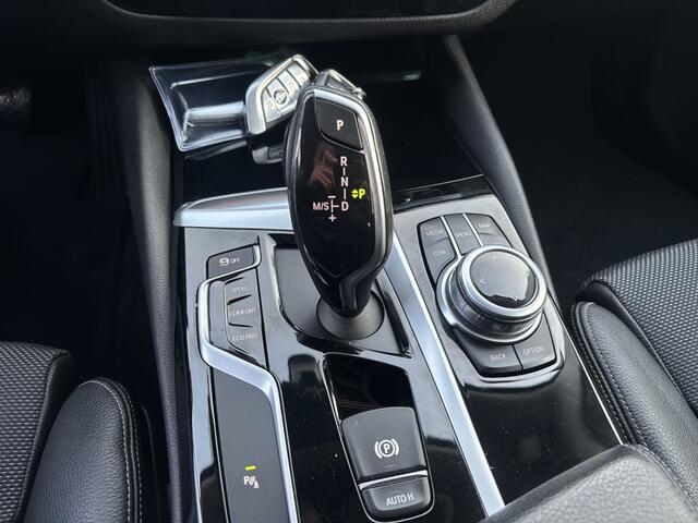 BMW 5-SERIE 530D Sedan 2017 Executive Sportline Zwart