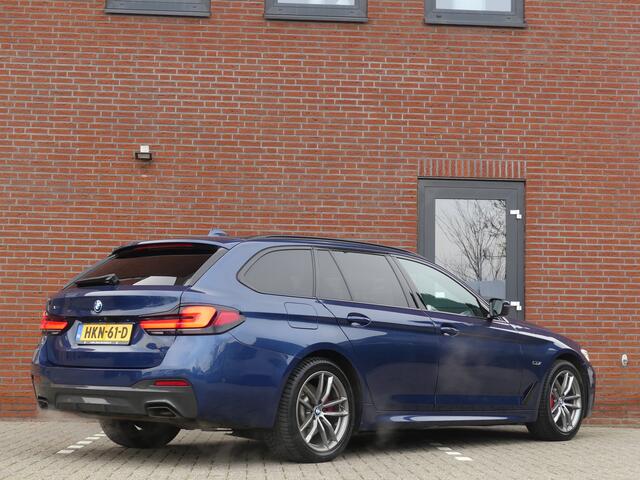 BMW 5-SERIE Touring 530e xDrive M-Sport / Panoramadak