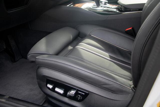 BMW 5-SERIE Touring 530e xDrive High Executive Driving Assistant Professional | Head-Up Display