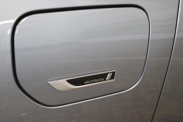 BMW 5-SERIE Touring 530e Business Edition Plus | Incl. 12 maanden garantie | Cruise control | Climate control | Stoelverwarming | Memory seats | Luxe lederen zetels | Apple carplay/Android auto |