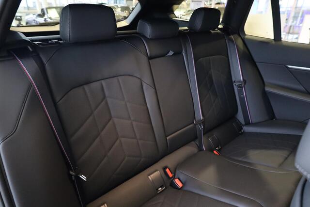 BMW 5-SERIE Touring 530e M Sportpakket Pro | Comfortstoelen | Bowers & Wilkins | Elektr. Trekhaak