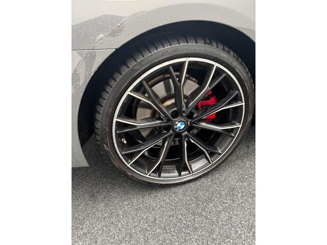 BMW 5-SERIE 545e xDrive 395 pk Business Edition Plus M-Sportpakket /BTW-Auto/ 1e Eigenaar/ Dealer.Ond/ Schuifdak/ Nappa-Leder/ Adap.Cruise/ Head-Up/ Laser/ Keyless/ Harman&Kardon/