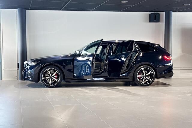 BMW 5-SERIE Touring 530e M Sport Edition | Glazen Panoramadak | Harman Kardon | Stoelventilatie |