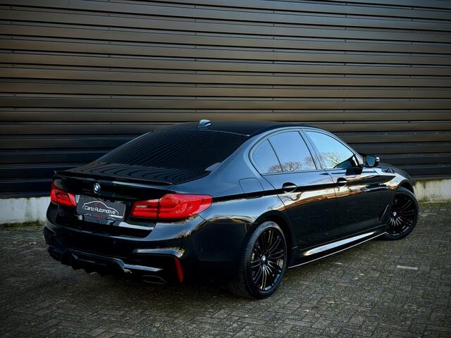 BMW 5-SERIE 520i M-PERFORMANCE BLINDSPOT|CAMERA|HiFi|SFEER