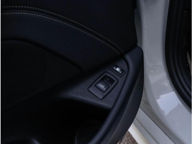 BMW 5-SERIE 530e iPerformance M Sport High Executive Alpinweiss