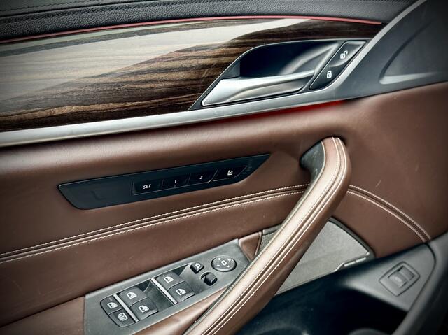 BMW 5-SERIE M550i xDrive High Executive 360 Softclose Massage Trekhaak Stoel