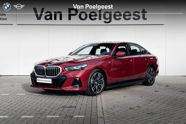 BMW 5-SERIE Sedan 530e M Sport |