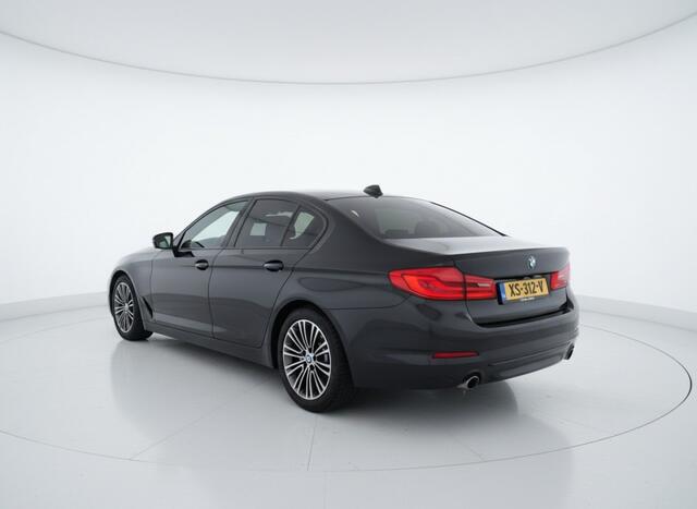 BMW 5-SERIE 520D EDE HIGH EXE Sport Line, Xenon, Navi, Leder