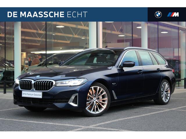 BMW 5-SERIE Touring 530e xDrive High Executive Luxury Line Automaat / Trekhaak / Laserlight / Active Cruise Control / Comfortstoelen / Stoelverwarming / Live Cockpit Professional