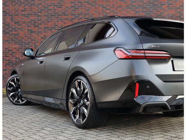 BMW 5-SERIE Touring 550e xDrive | Frozen - Pano - Trekhaak