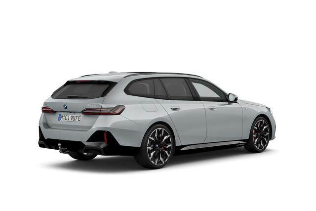 BMW 5-SERIE Touring 550e xDrive