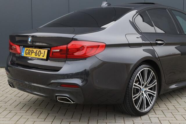BMW 5-SERIE 530d xDrive M Sport 20inch Open Dak Comfort 85.250km!