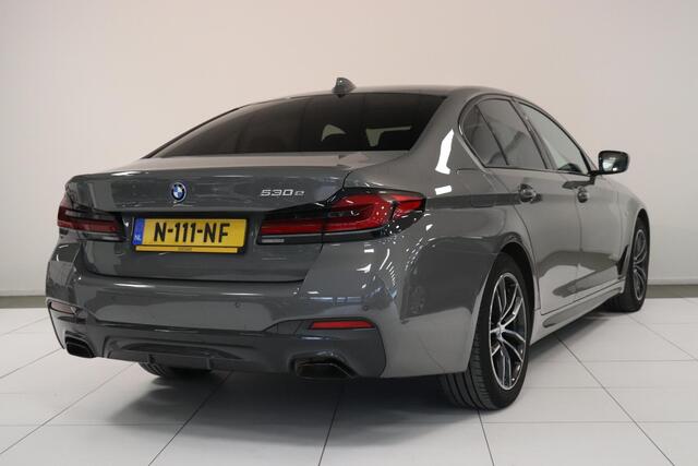 BMW 5-SERIE 530e Business Edition Plus | Panoramadak | M-sport | Laser LED | SoH 95% | Leder | Memory |