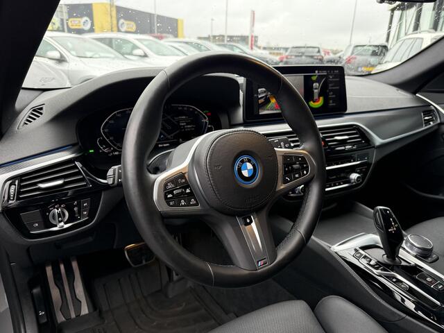BMW 5-SERIE Touring 530e xDrive High Executive M-Sport NIEUW BINNEN !!